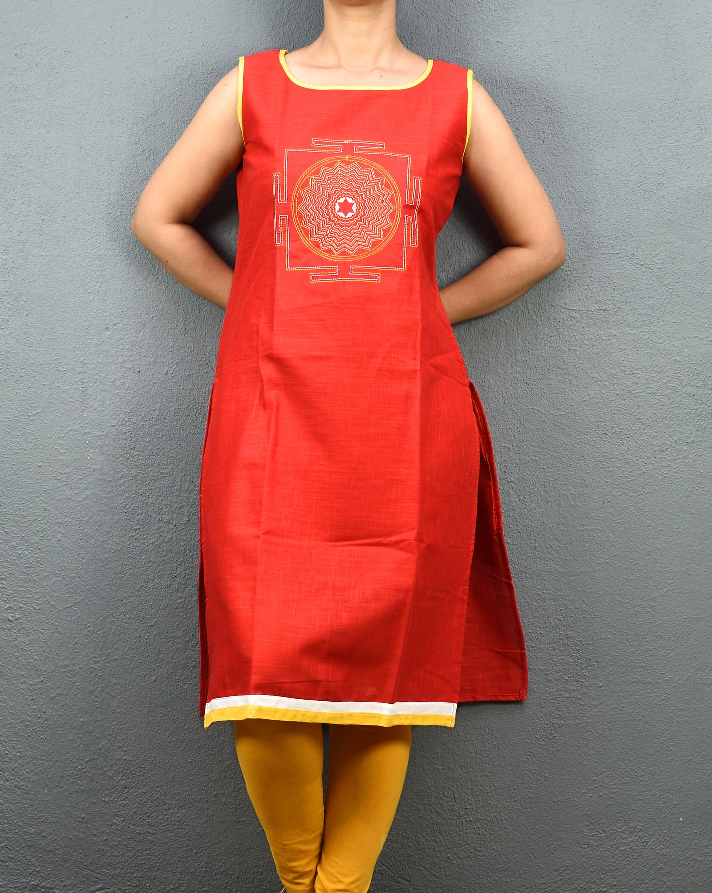 Women Cotton Comfortable And Breathable Light Weight Red Sleeveless Kurti  Bust Size: 38 Inch (in) at Best Price in Hansi | Jai Baba Laldas Cloth House